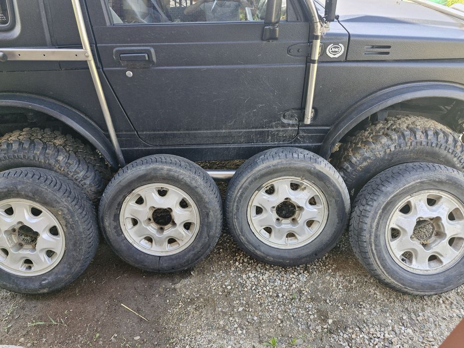 Vând roti 205/70 R15 Suzuki Vitara/Samurai/Jimny cauciuc Iarna