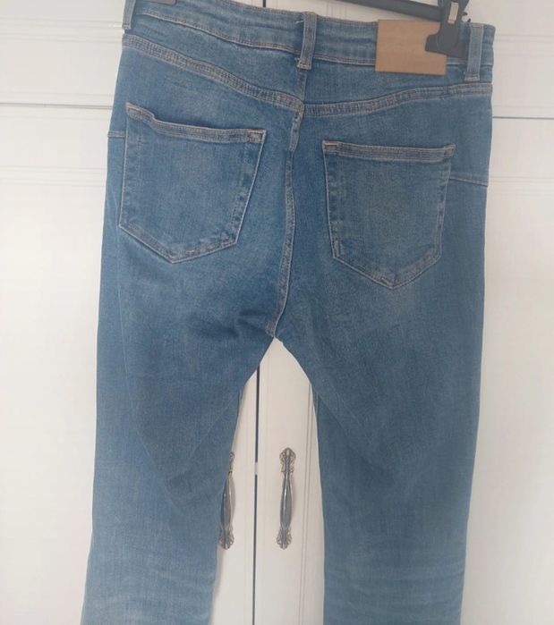 Blugi Zara evazati, marime 36