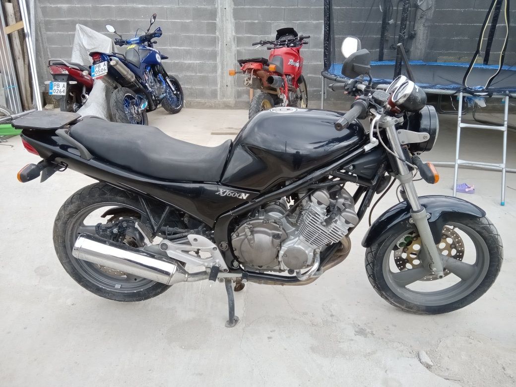 Само на части  Yamaha xj 600