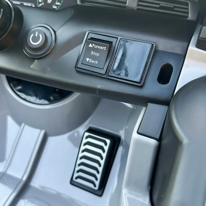 Masinuta electrica pentru copii, Audi SQ8, 70W 12V, echipare standard