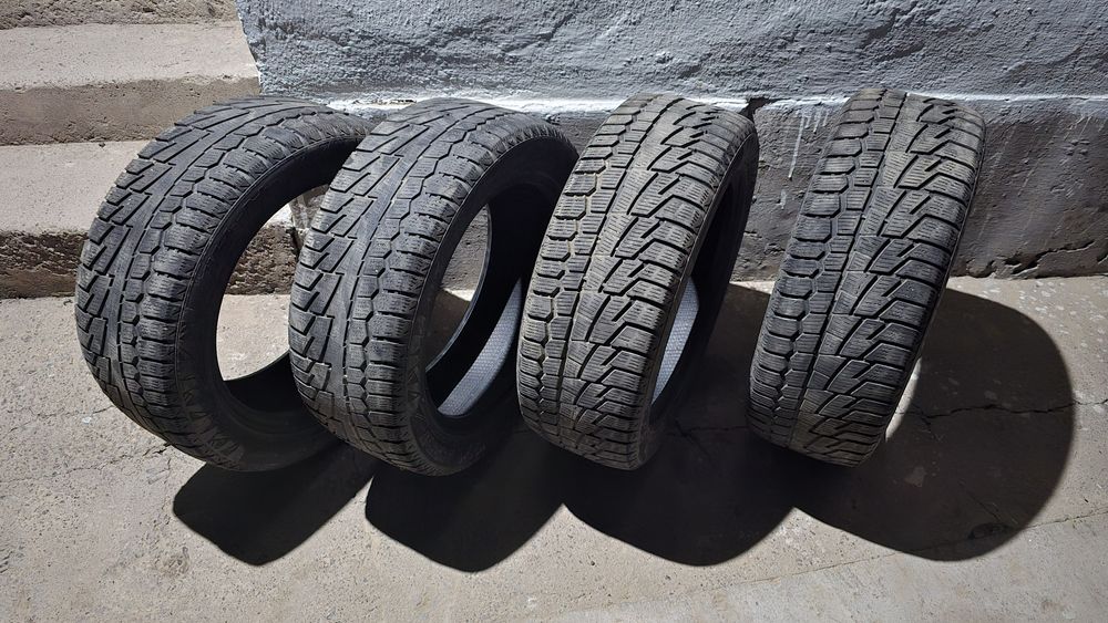 Зимние шины/қысқы шиналар 215/55/17.