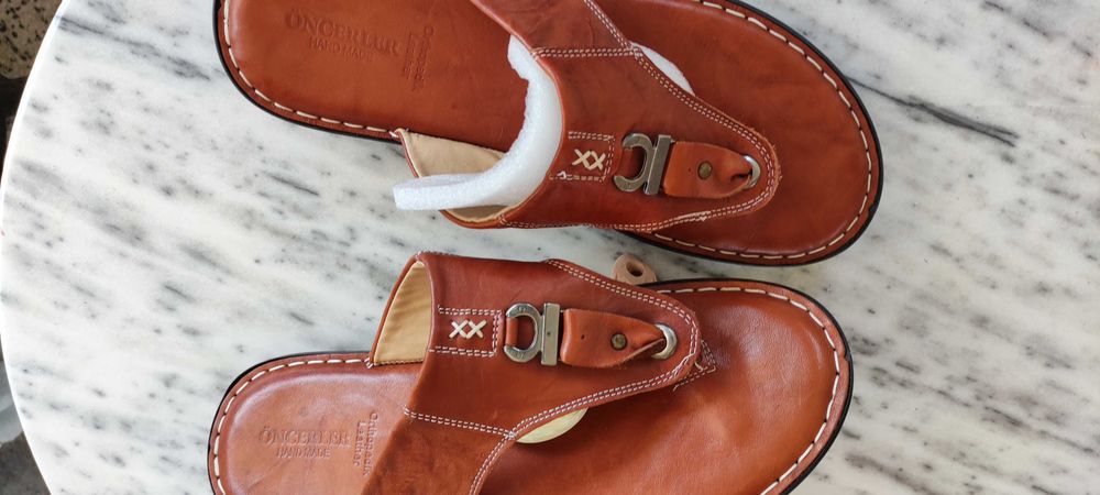 Модерни ортопедични сандали от кожа