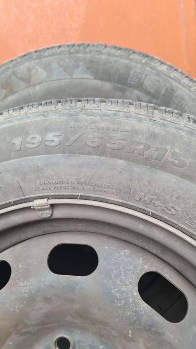 Джанти със зимни гуми за голф 4