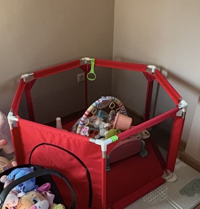 Бебешка кошара за игра Empria червена