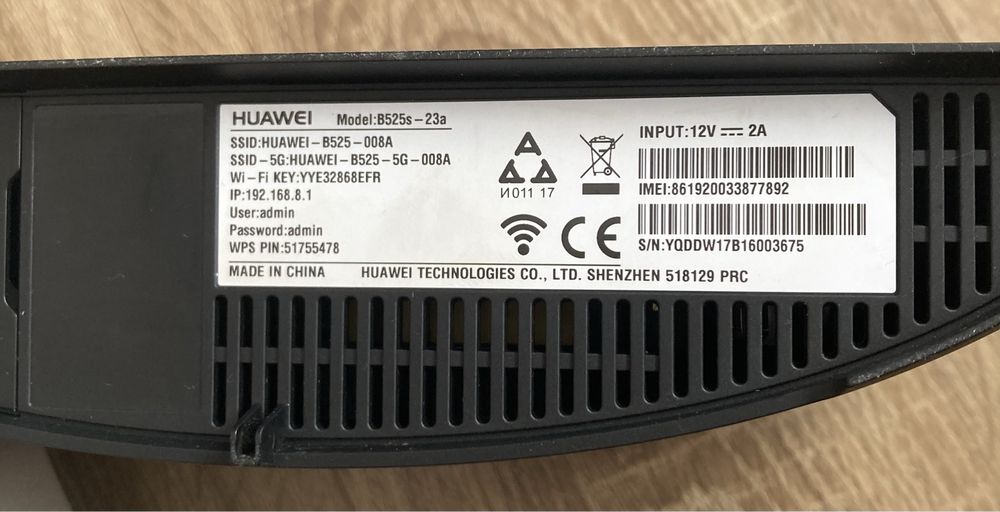 Router wireless cu slot SIM Huawei B525, 4G / LTE