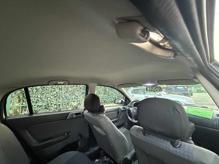 Опел Астра 1.6/84кс