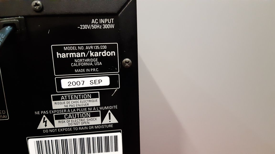 Recivier 6.1 Harman Kardon AVR135