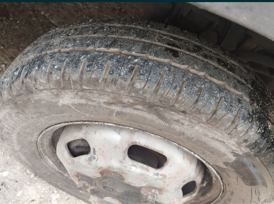 Самосвал 2012 год с падащ борд двойна кабина 3.5 тона