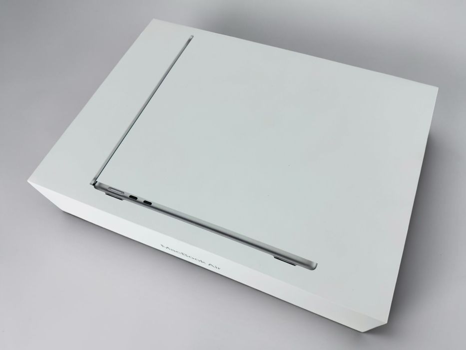 Apple MacBook Air 13" M4 16RAM 512SSD Silver НЕРАЗПЕЧАТАН! Гаранция! — миниатюра 8