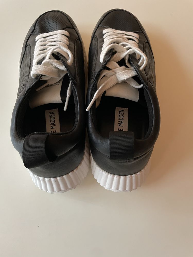 Маратонки Steve Madden