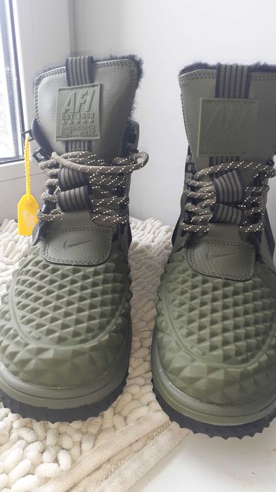 Продам Nike Air force 1,новые,42 размер,32000 тенге,торг!