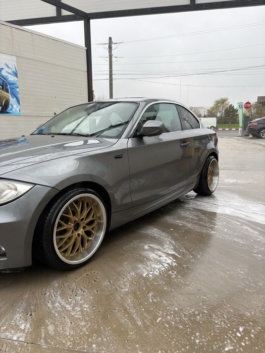 Vand/schimb Bmw seria 123d e82 RAR facut 7.500