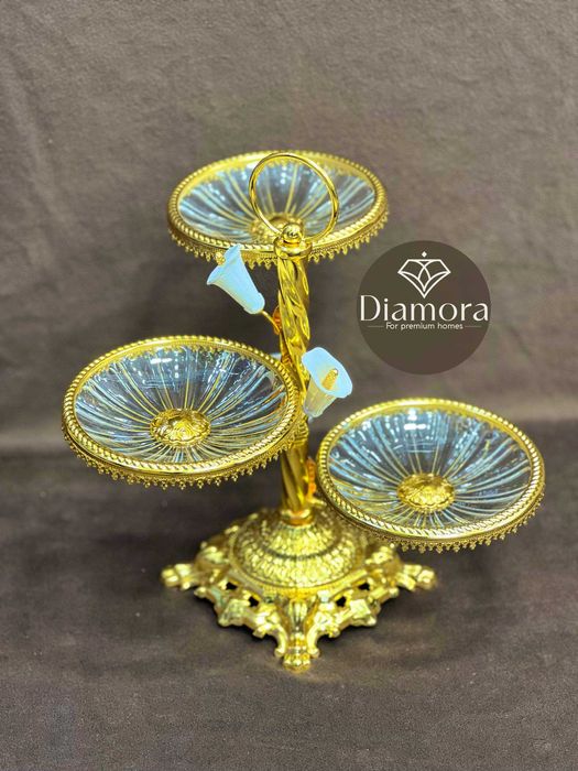 Yengi turdagi chinni buyumlar