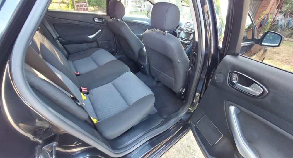 Ford Mondeo Mk4 Капак Броня Салон