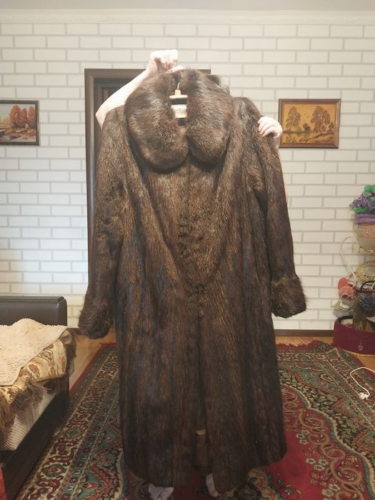 Шуба нутриевая новая