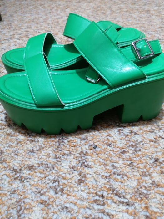 Дамски обувки, нови