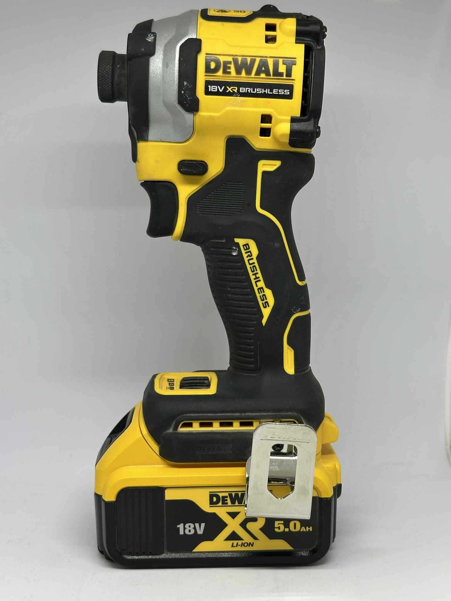 Акумулаторен Безчетков Ударен Гайковерт Dewalt DCF850 / Перфектен