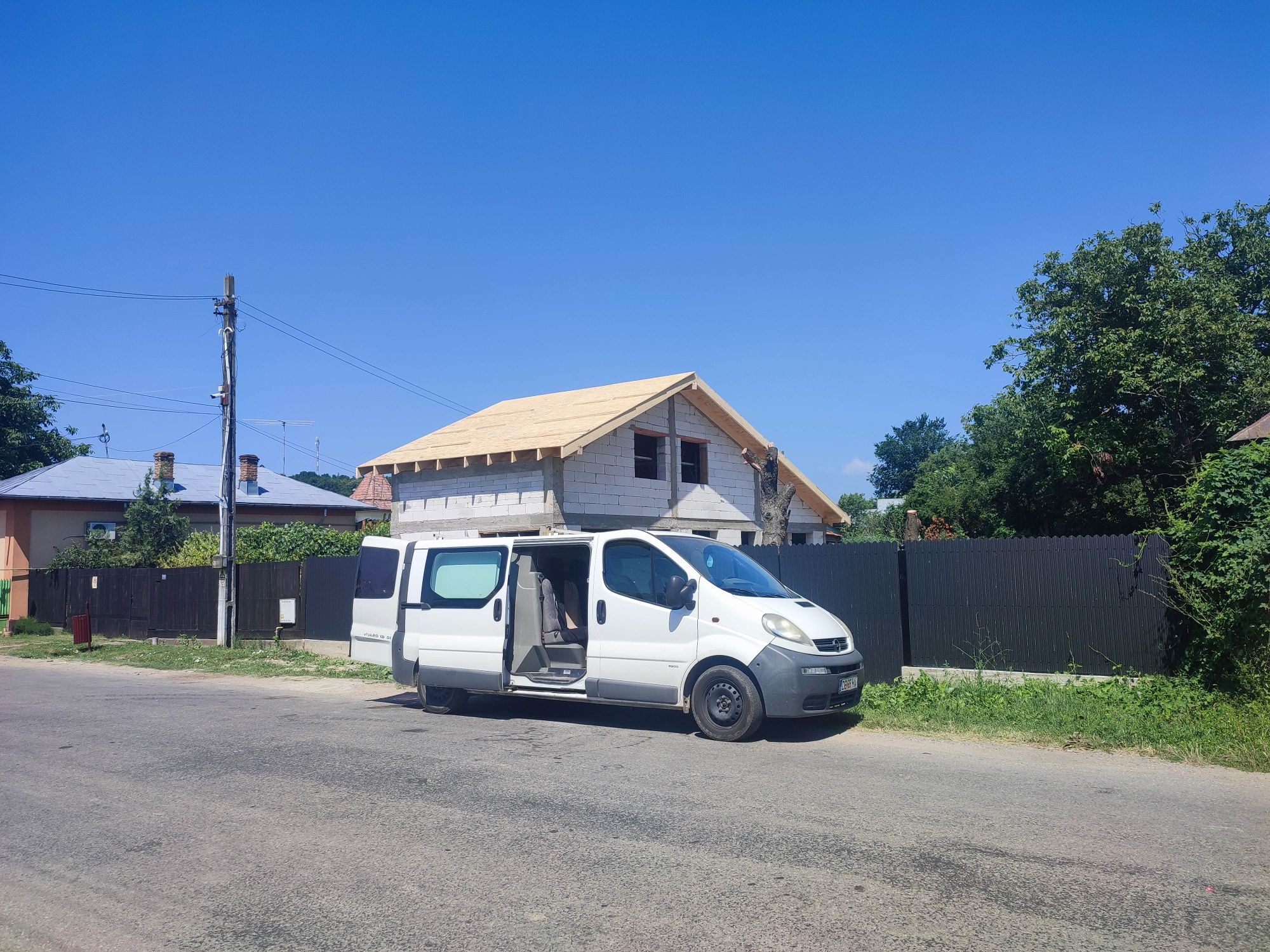 Case la roșu sau la cheie