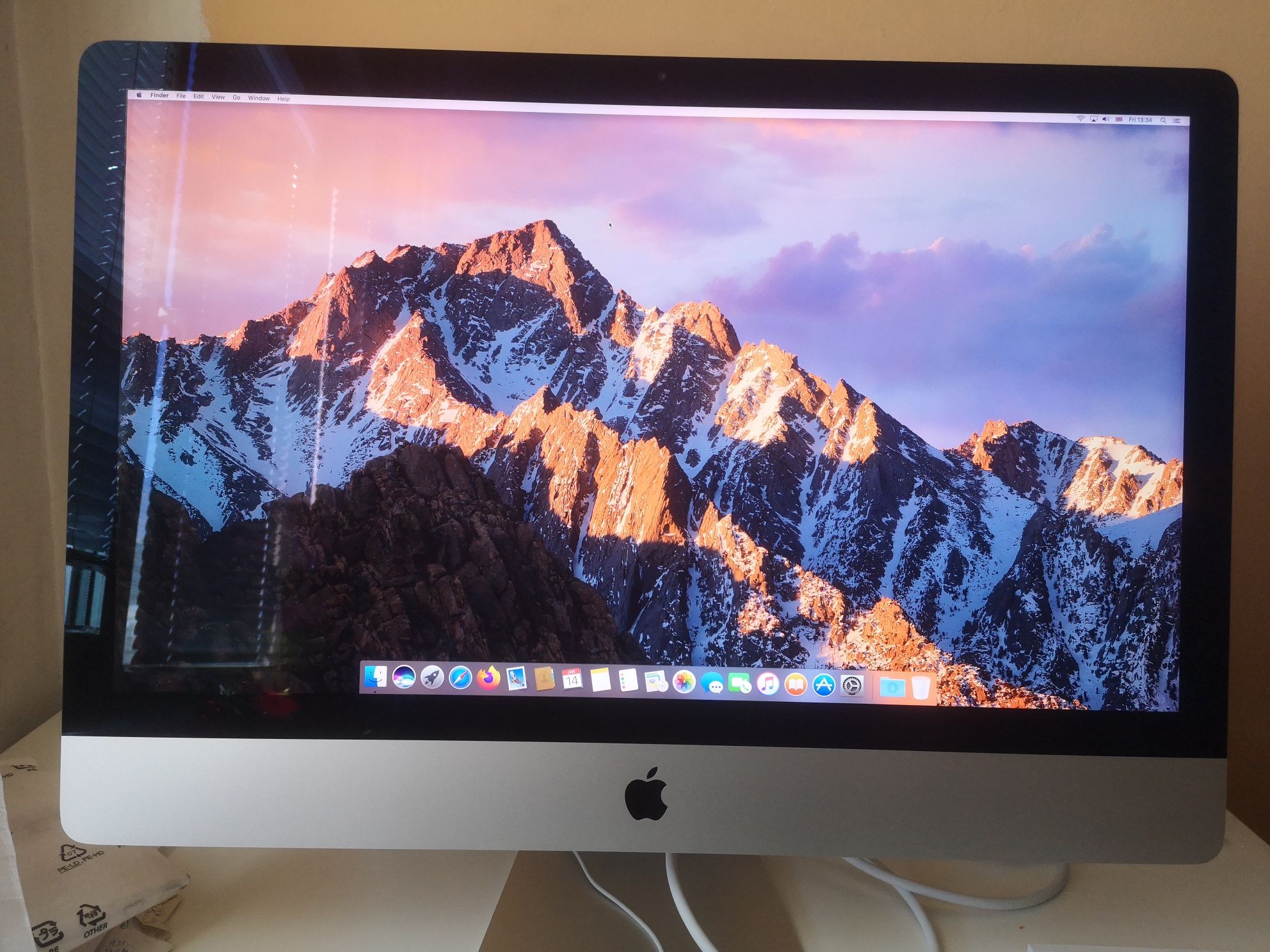 iMac (Retina 5K, 27-inch, Late 2015) Monterey- като нов