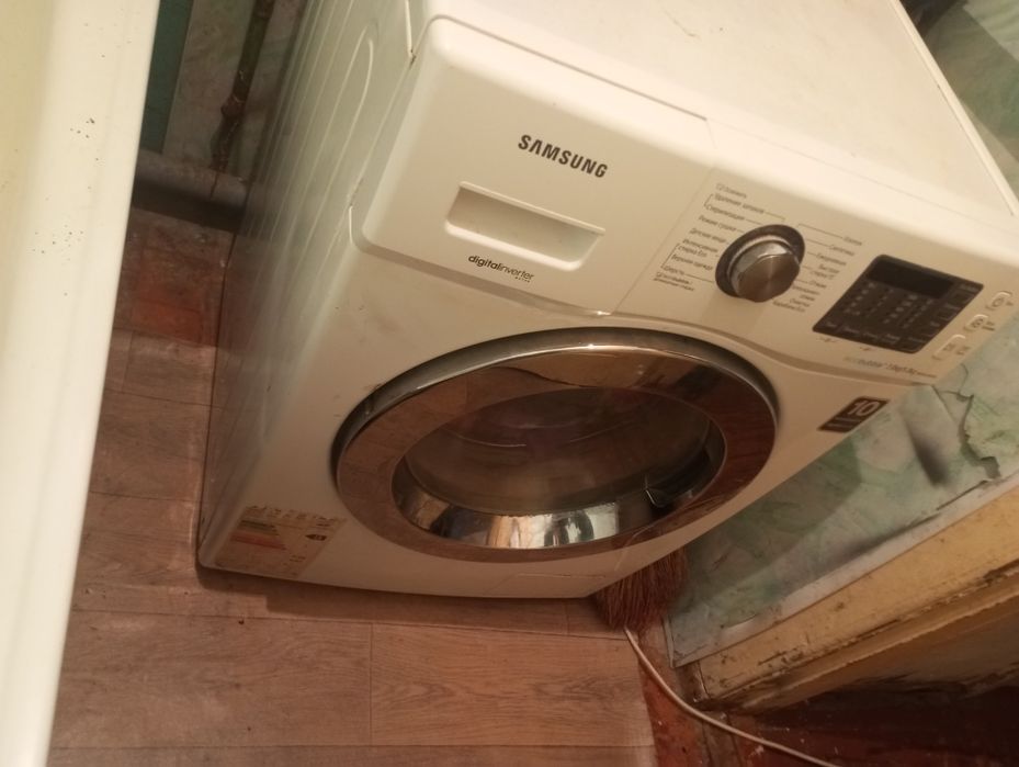 Стиральная машинка в хорошем состоянии