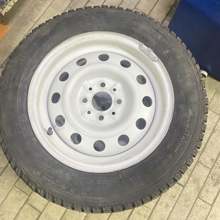 Комплект зимних шин с дисками r14