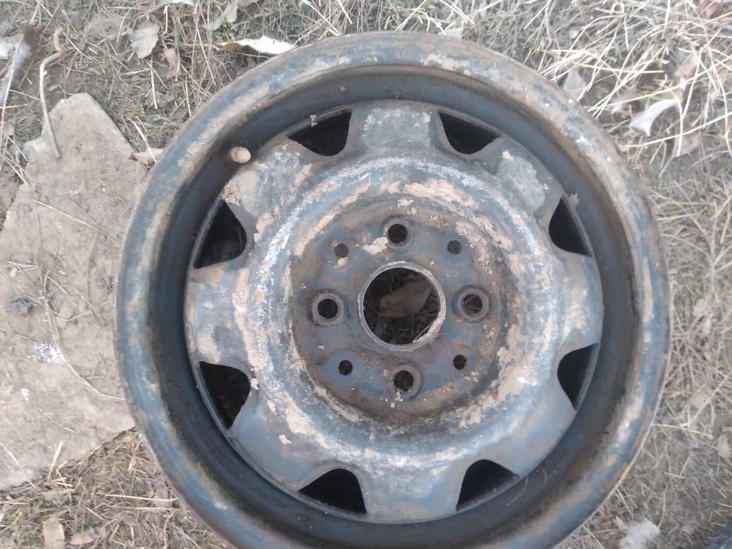 Продам диски.ауди б4