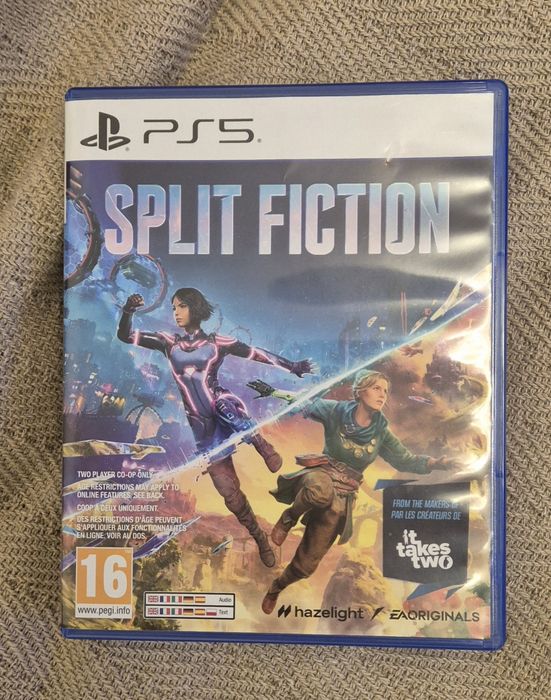 Joc Split Fiction PS5