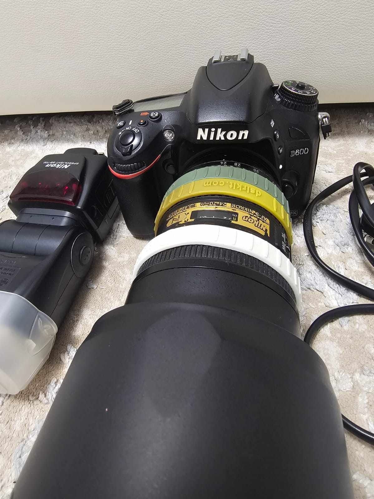Nikon D600 cu obiectiv 24 70 VR