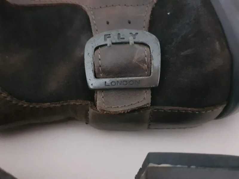 Ghete Fly London,marimea 40,piele,stare foarte buna