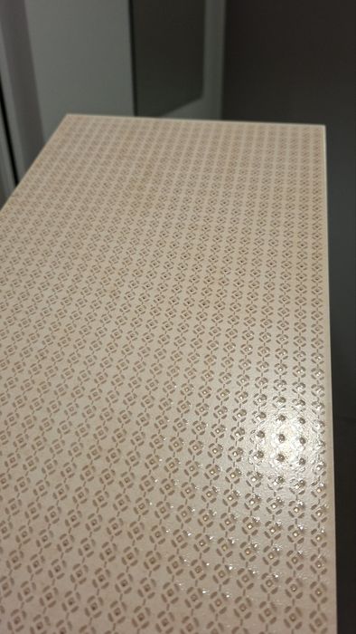 Продавам  италиански декоративни фаянсови плочки 40/20