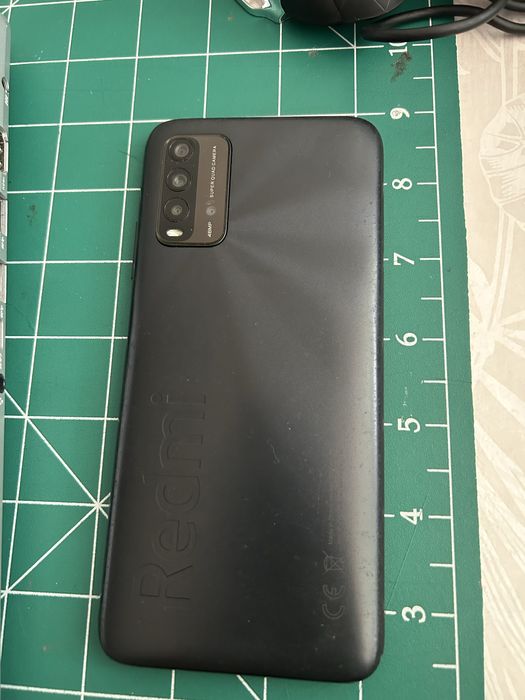 Телефон не дорорго REDMI 9T  128gb