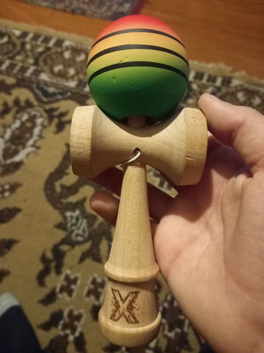 Kendama X colaborare Fllipy