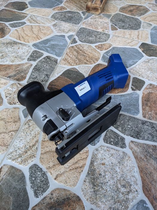 Fierăstrău Pendular Berner 18 V