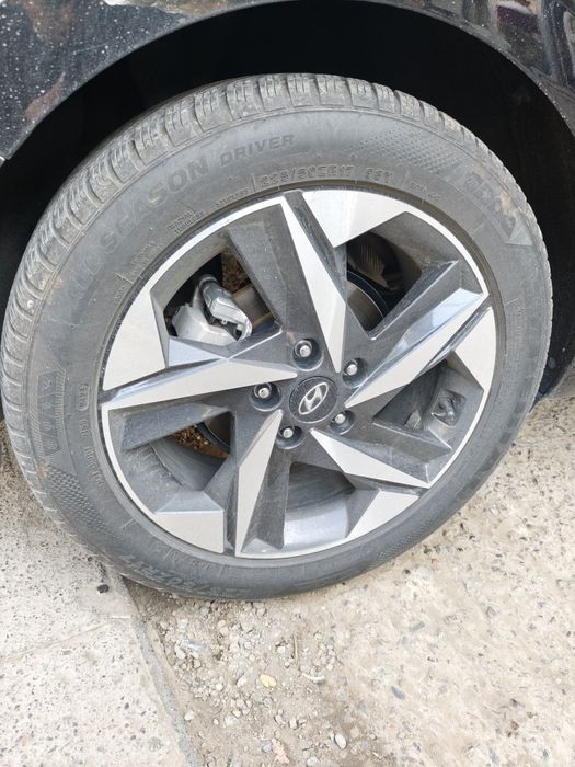 Продаю диска балон Hyundai Elantra.