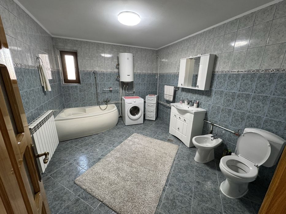 Vand casa in comuna Draganesti jud Neamt la 10 km de Targu Neamt