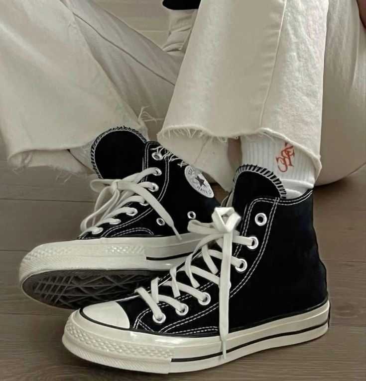 Топовые Converse Черно-Белые – Легендарная Классика!