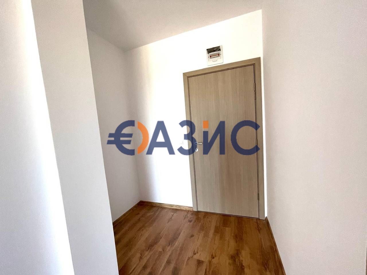 Продава се Двустаен апартамент в к.к. Слънчев бряг - 50 кв.м за 770 €/кв.м - Снимка #5