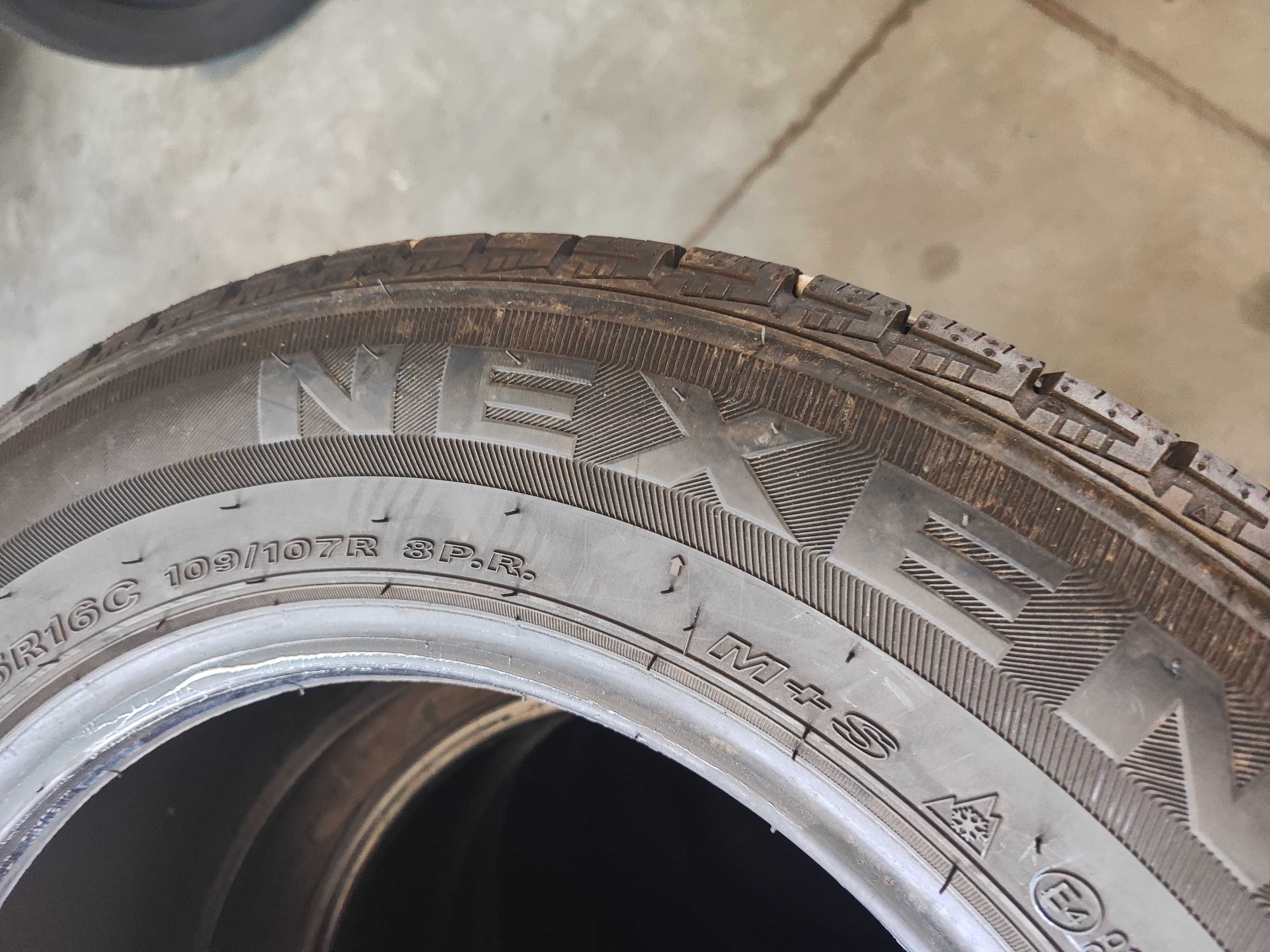 2бр.зимни гуми 215/65/16C Nexen