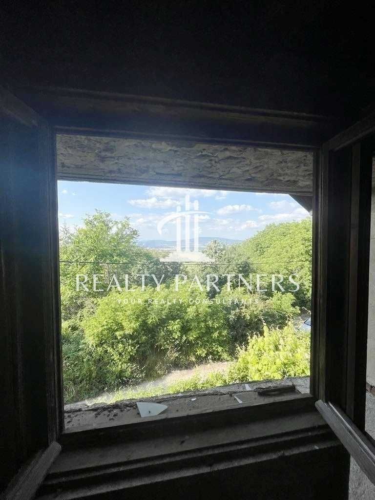 Къща в село Кралев дол, област Перник
