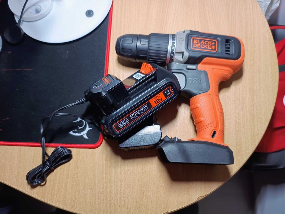 Акумулаторен винтоверт Black and Decker 18V