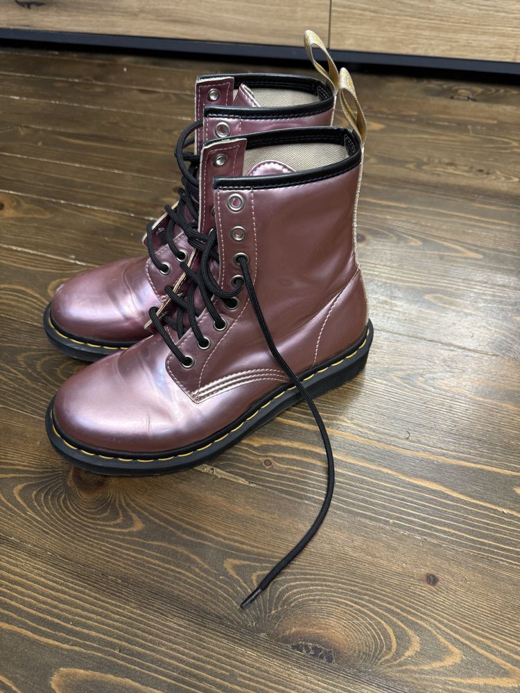 Dr. Martens 37 розови лачени боти