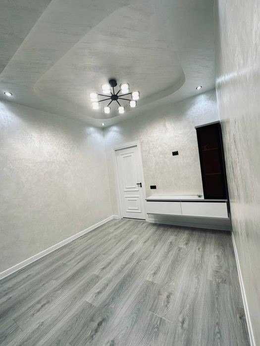 Продаётся 1х передел в 2х комн квартира на 6 этаже Латико Бухара Сити