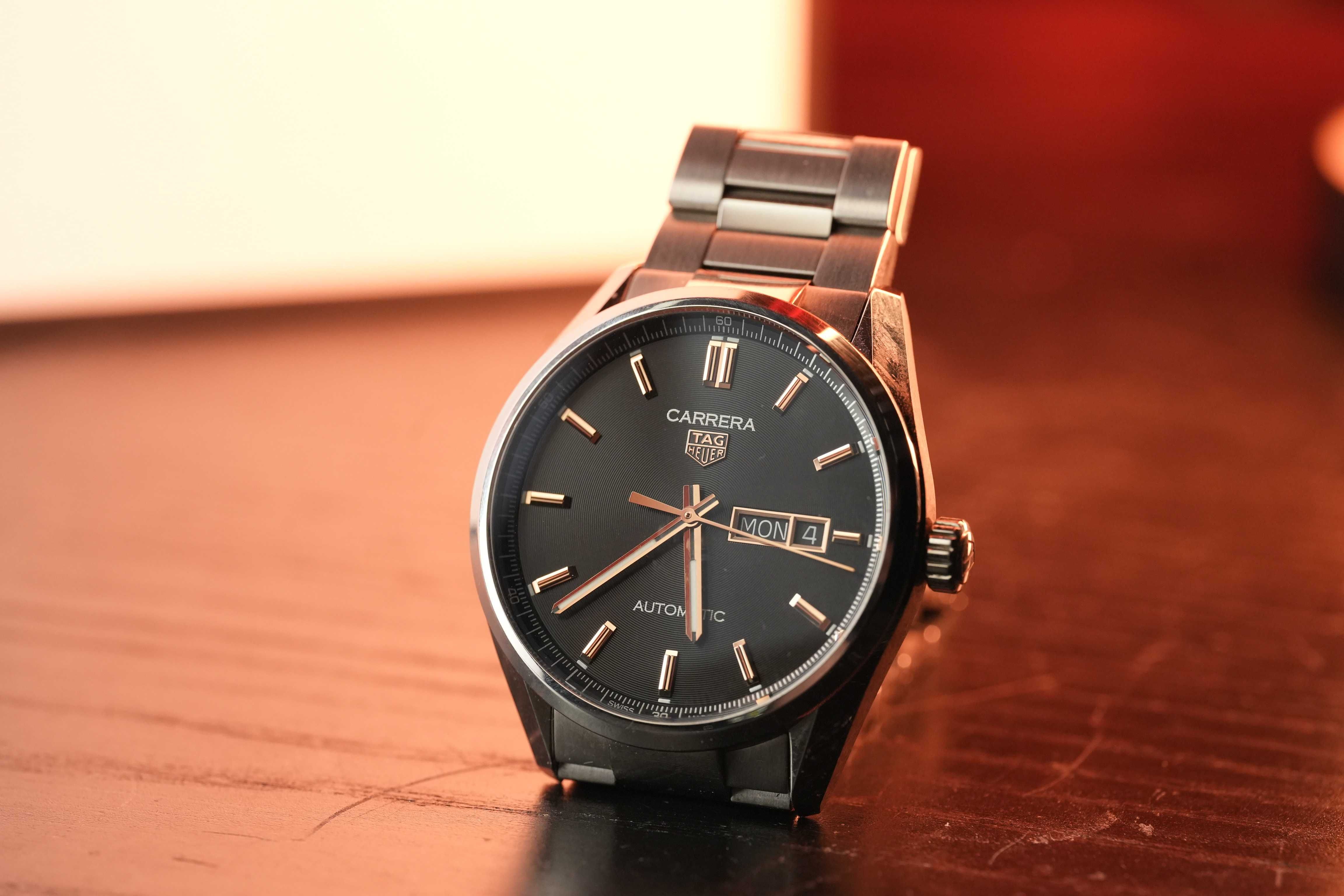 Скандален Tag Hauer Automatic Carrera Calibre 5 Day-Date