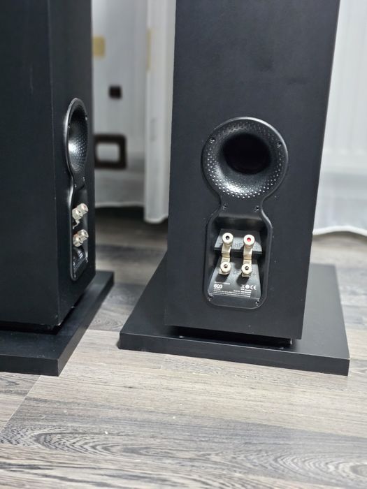Boxe de podea Bowers&Wilkins 603