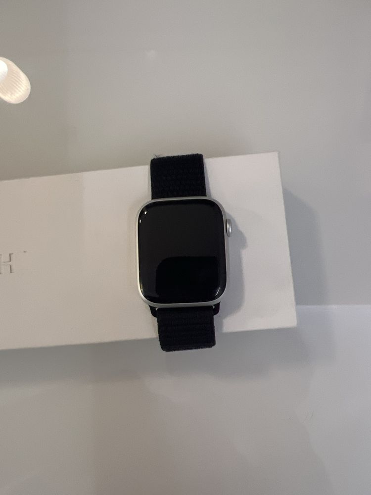 Apple watch с гарантиой