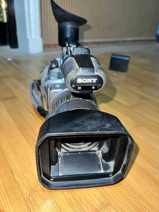 Продам  Sony  2100e. MiniDV камера