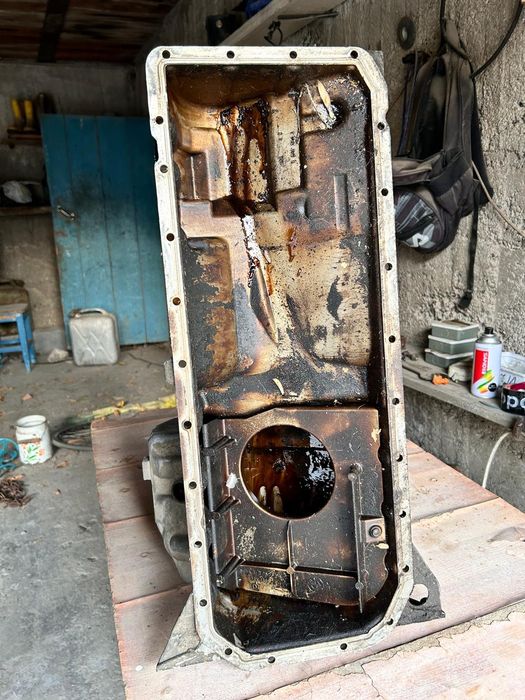 Продам поддон на БМВ е36 2.0