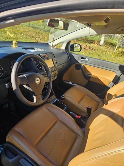 Golf 5 Plus, foarte bine întreținut, toate actele la zi