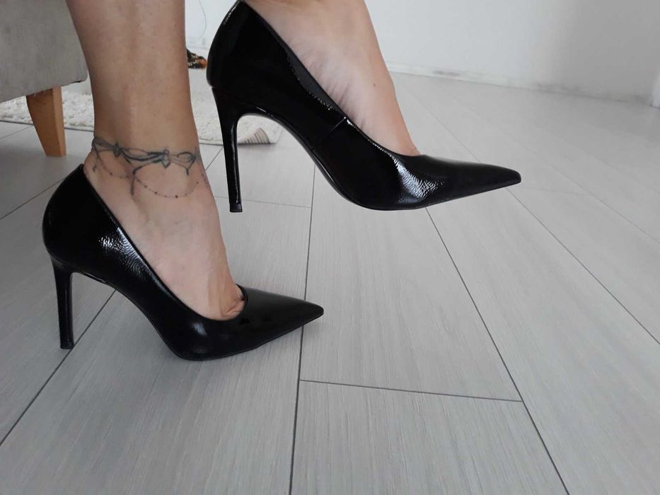 Дамски обувки на ток