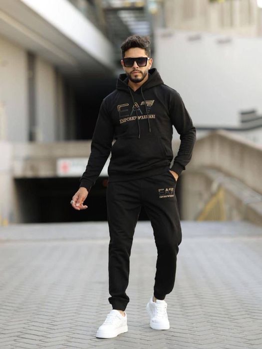 Trening barbati negru